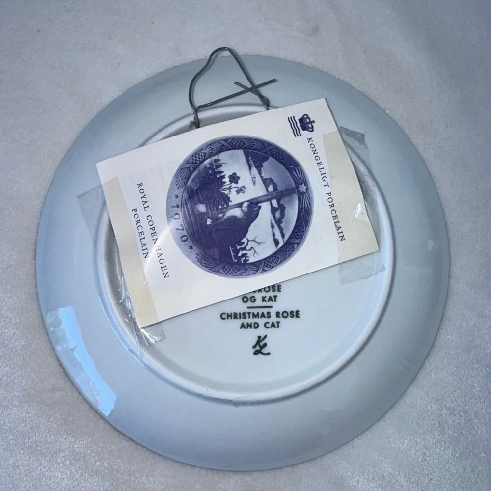 7 Royal Copenhagen Vintage Set Christmas Porcelain Blue White Collection Plates